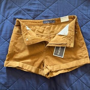 Short, new brown, brand indigo rising, size 7/28